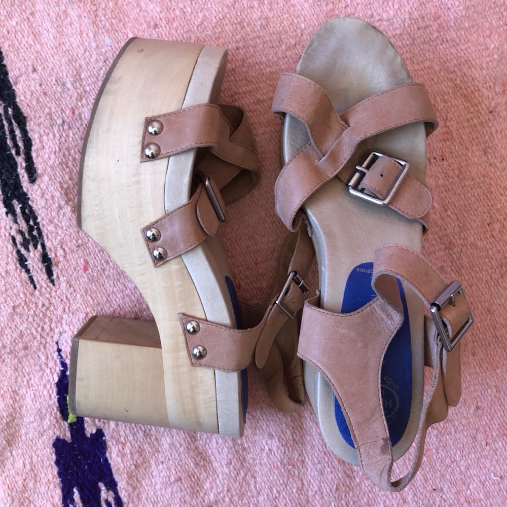 Jeffrey Campbell Nude Leather Wooden Clog Platform - Picture 4 of 4